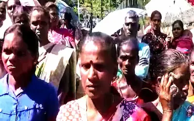 தலவாக்கலையில் உரிய தூரம் வரை பேருந்து பயணிக்க கோரி மக்கள் கவனயீர்ப்பு போராட்டம்